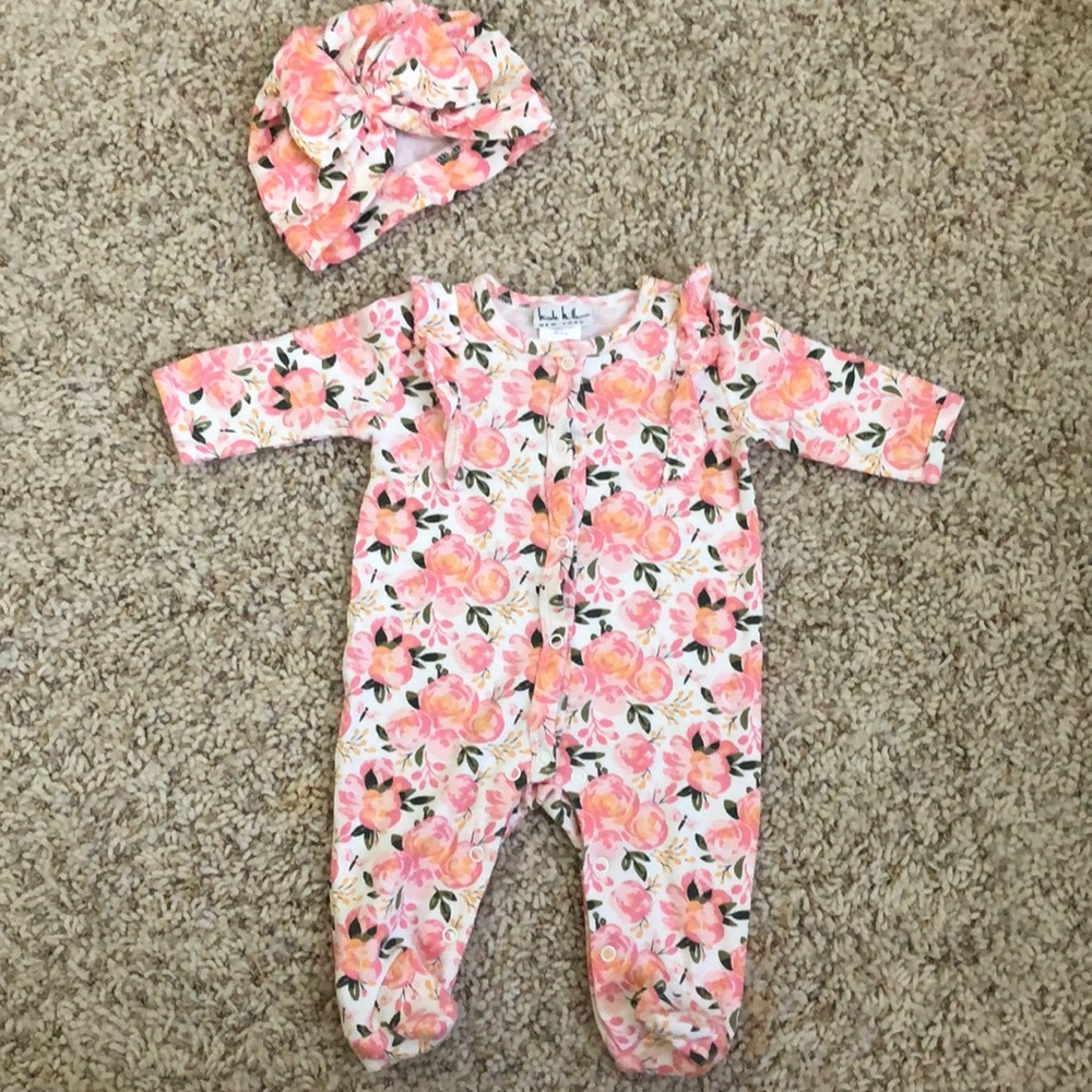 ✨Nicole Miller New York Babygirl Onesie w/ Turban
